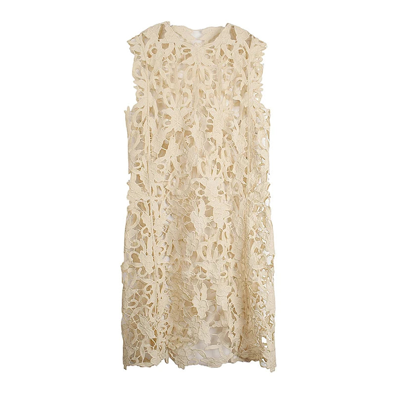 XITAO Hollow Out O-neck Sleeveless Dress Casual Solid Color French Style A-line Vintage Lace New Summer Female Dress GYX1553