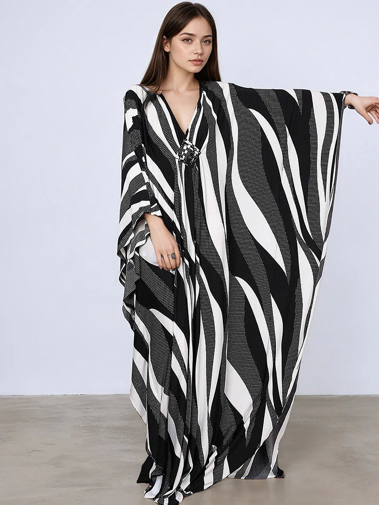 XITAO Contrast Color V-neck Dress Casual Loose Fitting A-line Batwing Sleeve Fashion Personality Summer Women Dress GJ1148